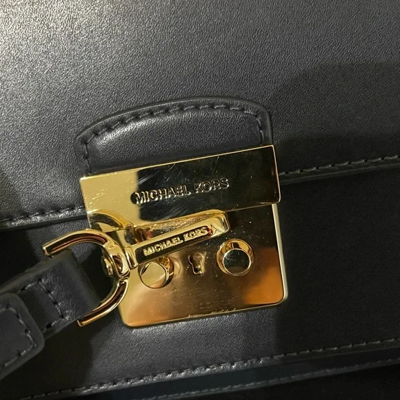 Michael Kors Purse - Picture 8 of 9